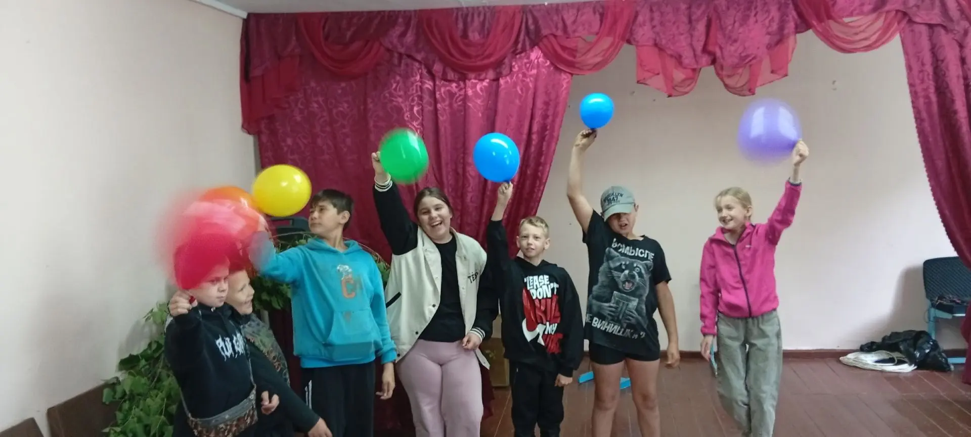 ЗДРАВСТВУЙ ЛЕТО КРАСНОЕ