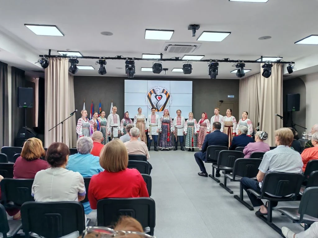 Ансамбль народной музыки «Любава» КемГИК выступил в Кузбасском госпитале ветеранов войн  ✅10 апреля 