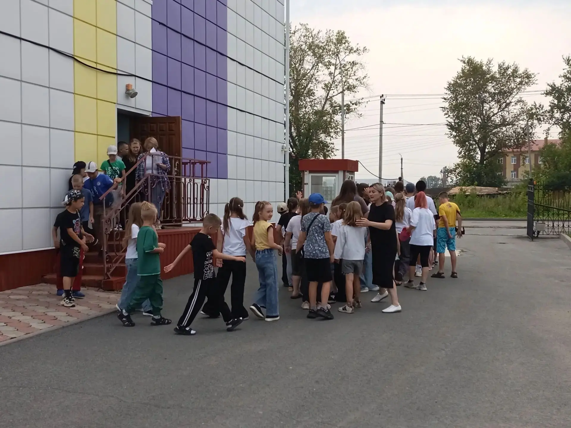 Безопасность — прежде всего! 🚨

21 июля в нашем пришкольном лагере прошла учебная эвакуация, и мы с