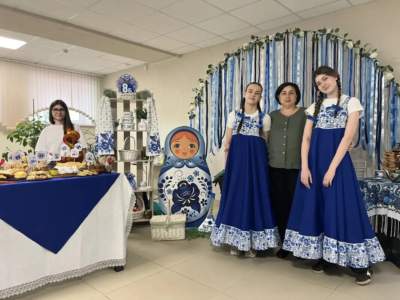 🗓️ Сегодня в школе прошла ярмарка «В семье единой», посвящённая году народного единства!  Каждый кла