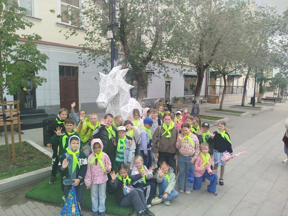 🎭 Сегодня ребята нашего лагеря посетили спектакль кукольного театра. Дождливая погода ...