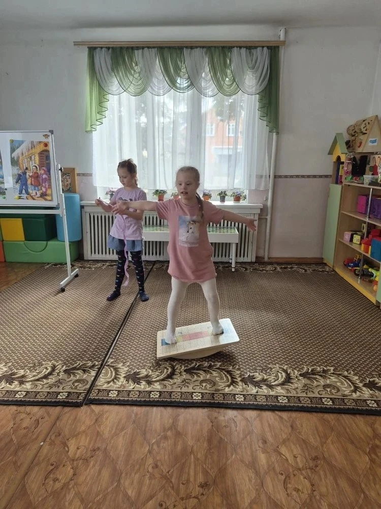 Коррекционно- развивающая работа с детьми в группе. Как известно, плохая осанка – это с...