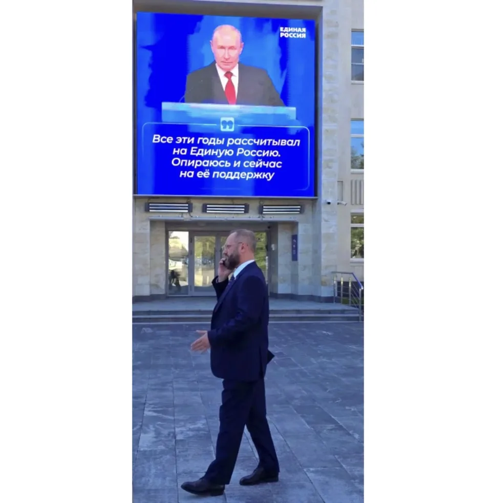 Говорят, в профиль я похож на занятого человека😁