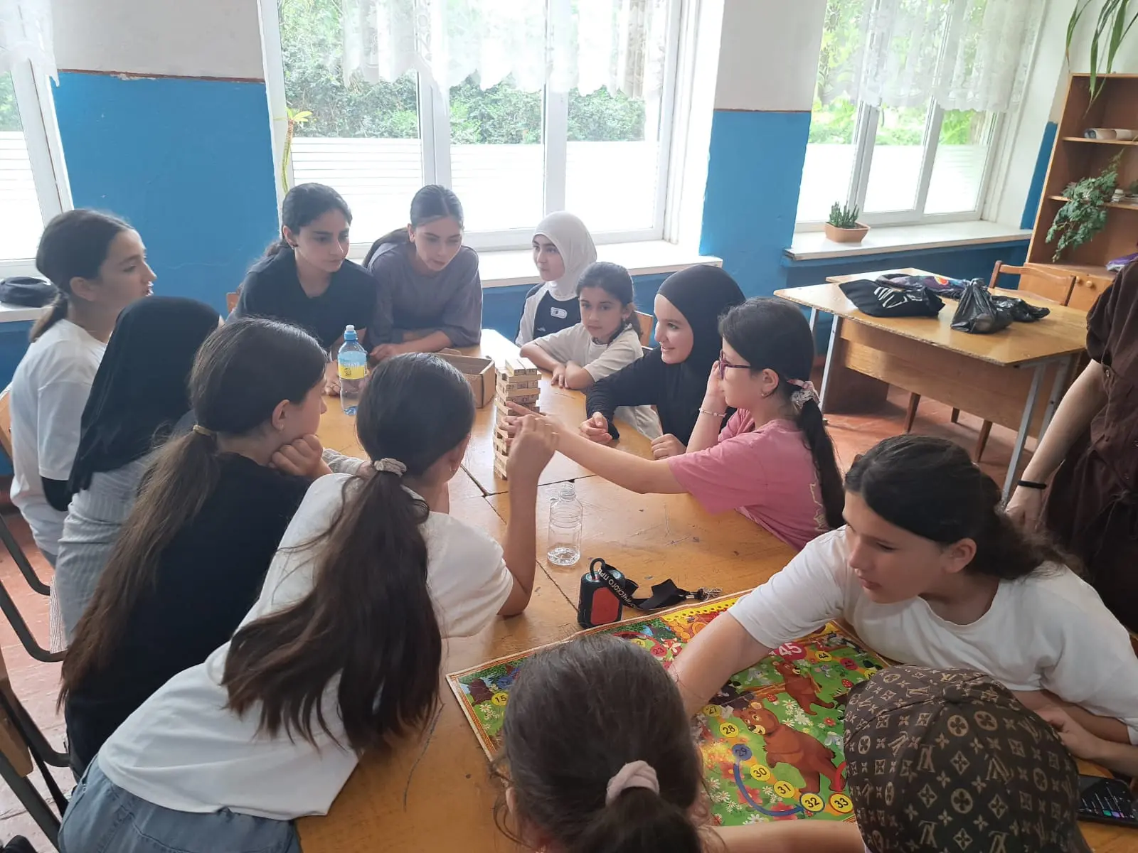 Очередной день в лагере "День веселых игр" 

Сегодня в пришкольном лагере МБОУ "Дружбинская СОШ»прош