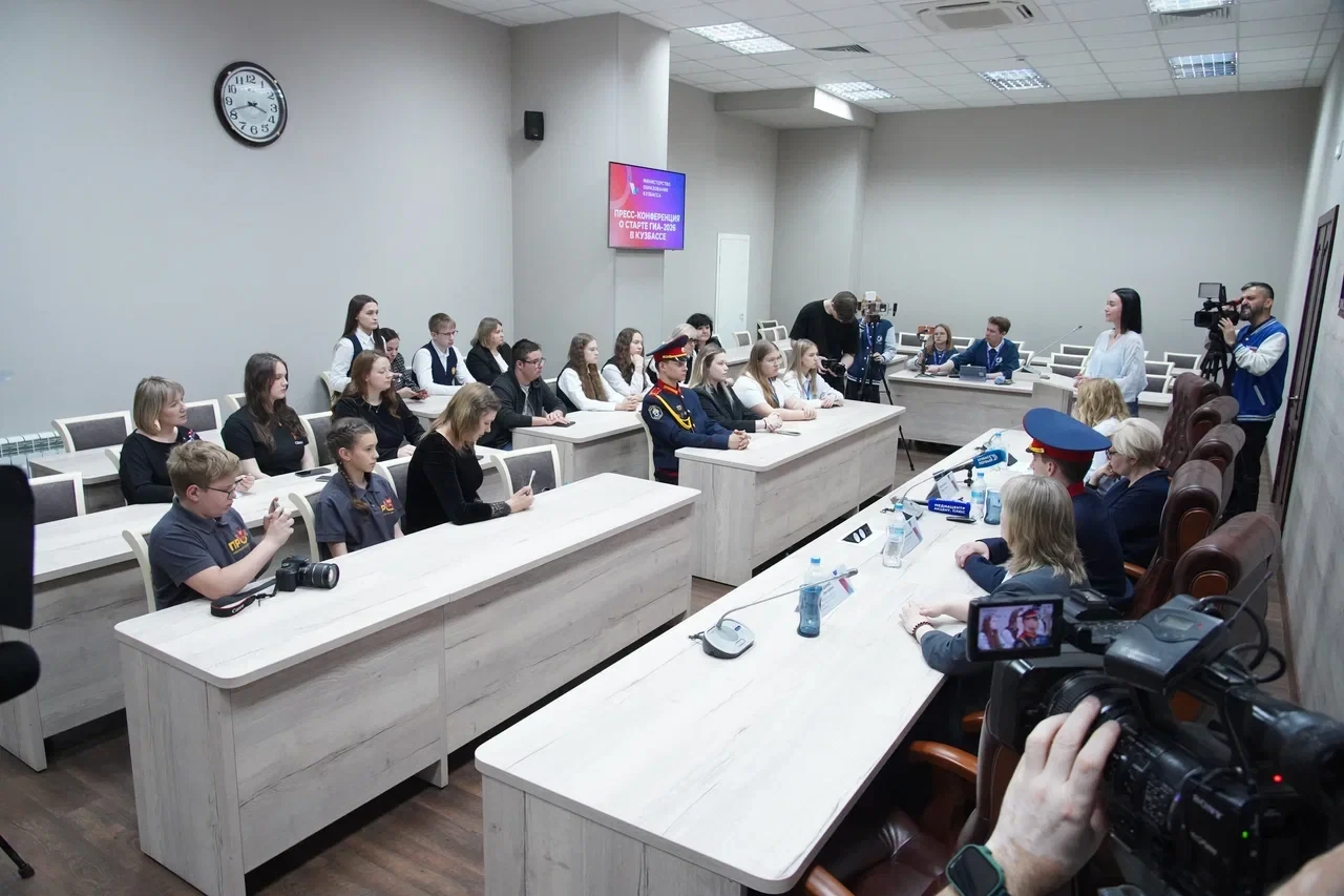 На пресс-конференции с журналистами, активистами детских и молодёжных медиацентров обсудили ГИА-2026