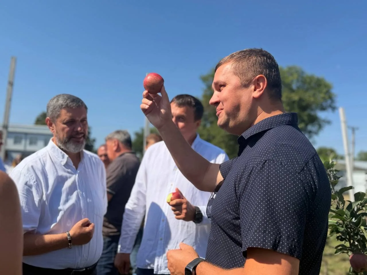После агроклассов заглянули в школьный сад, место, где растёт не только урожай, но и от...