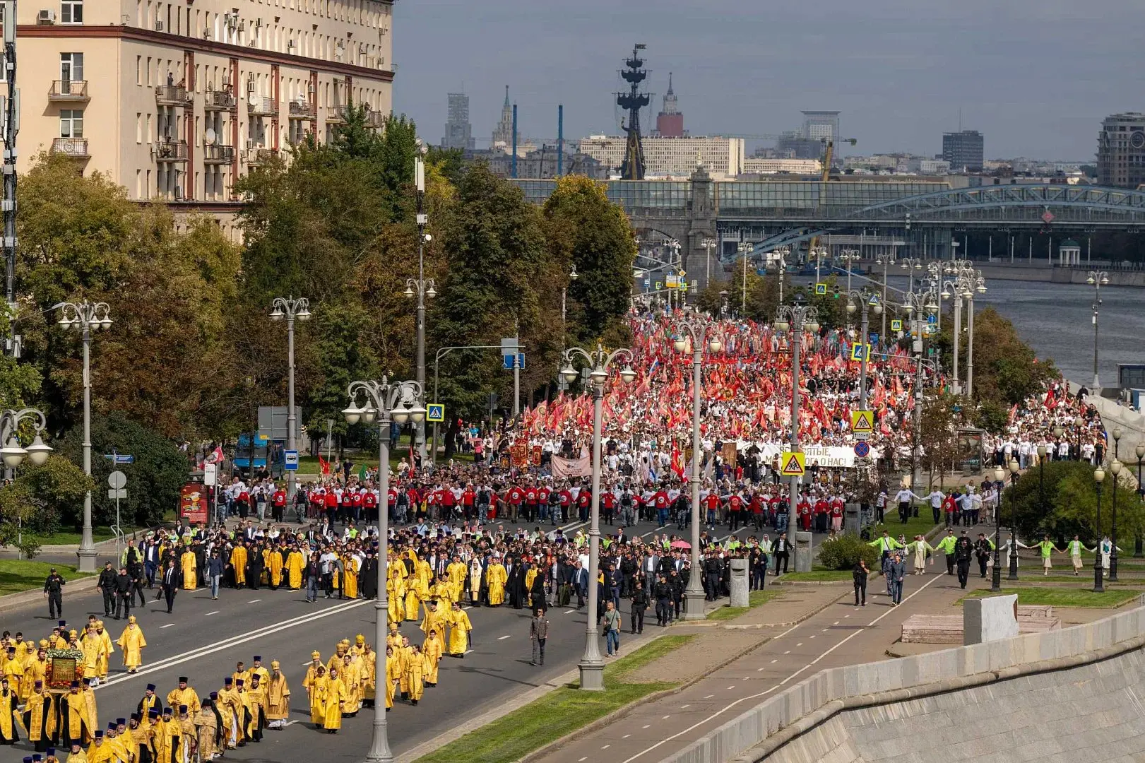 Мощи святого князя Дмитрия Донского пронесут по Москве 🙏