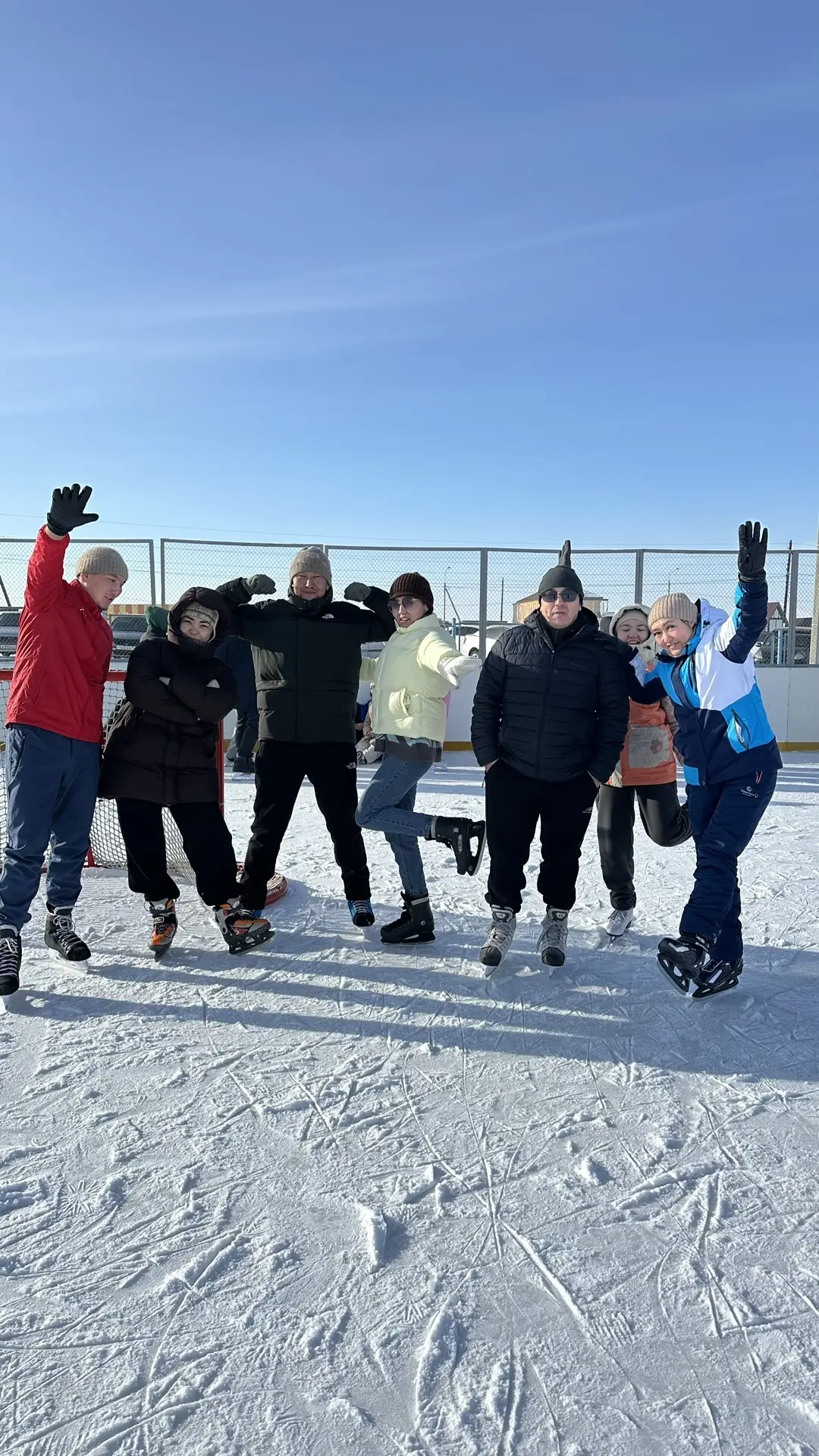 «Веселые эстафеты на льду»⛸️     Сегодня 30 января  на стадионе “ Дружба”прошел спортивный муниципал