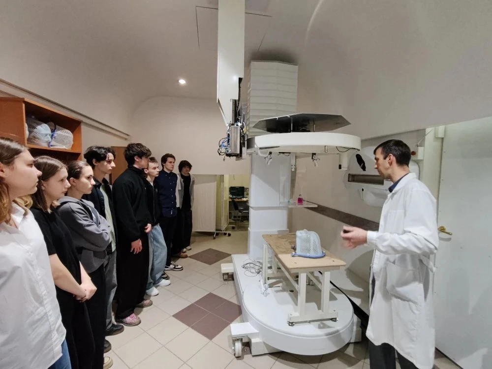 Для старшеклассников лицея провели захватывающую экскурсию в мир науки и передовых медицинских техно