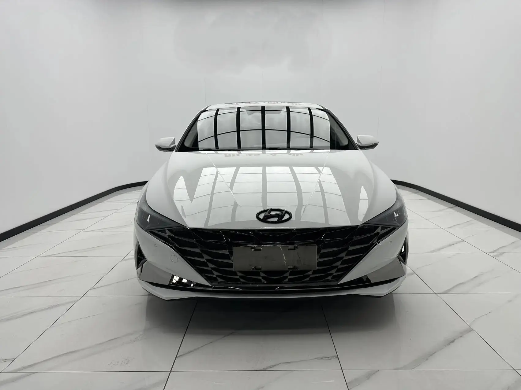 🚗 Hyundai Elantra 1.5L CVT LUX Premium