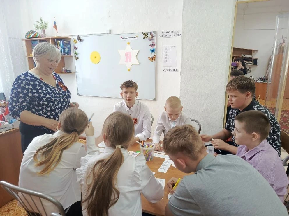 В нашей школе прошла социально значимая акция «Детство без обид и унижений», направленн...