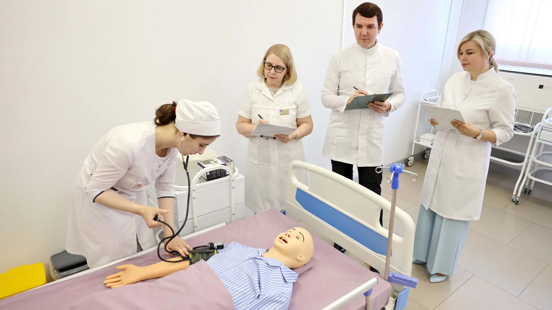 Завершилась государственная итоговая  аттестация для студентов 3 курса специальности 34.02.01 Сестри