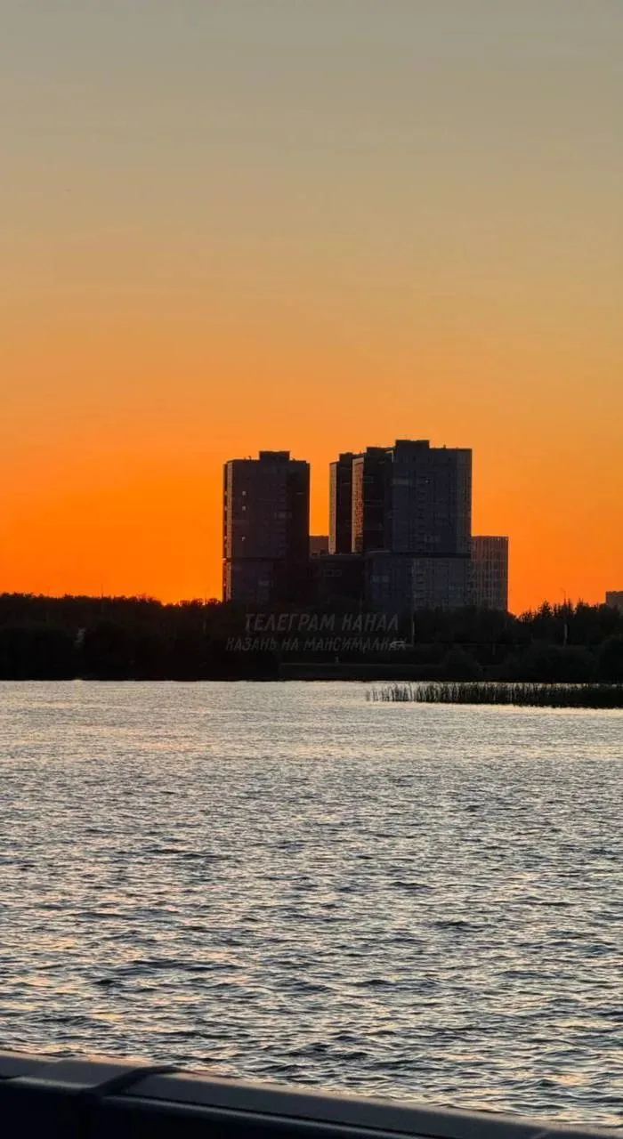 Один из последних прекрасных закатов уходящего лета 🌆