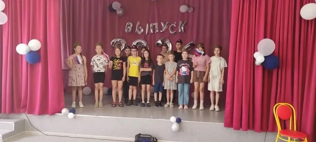 🇷🇺 Голоса Родины: как прошёл наш конкурс патриотической песни! 🎤

Сегодня в нашем пришкольном лаг