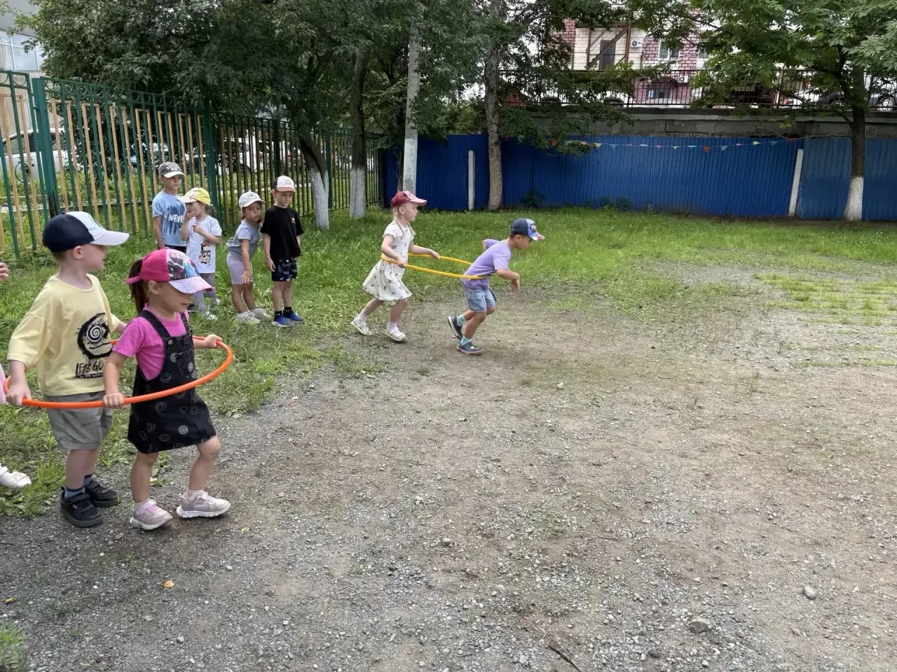 Как проходят наши летние прогулки в группе 2 ( дети с 6 гр и 8 гр).Лето- лучшее время д...