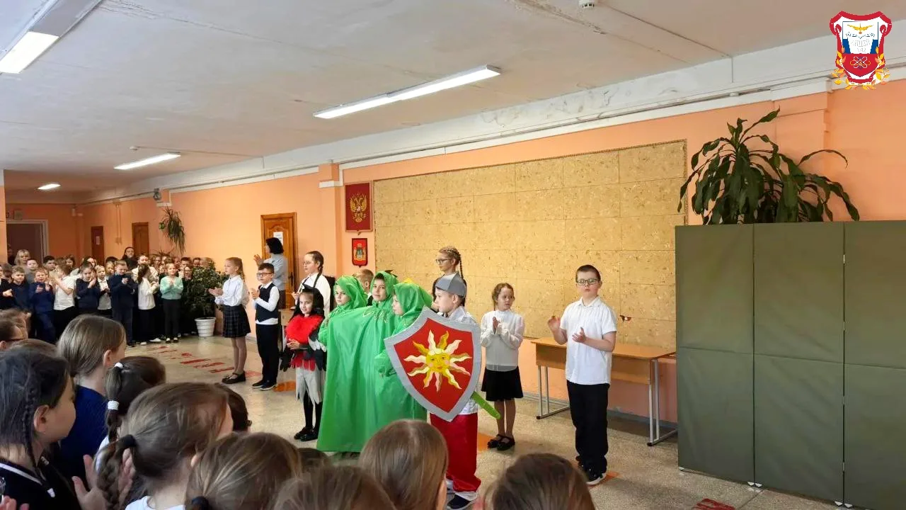 ⭐ПАТРИОТИЧЕСКОЕ ВОСПИТАНИЕ⭐  Торжественная линейка, посвященная открытию месячника патриотического в