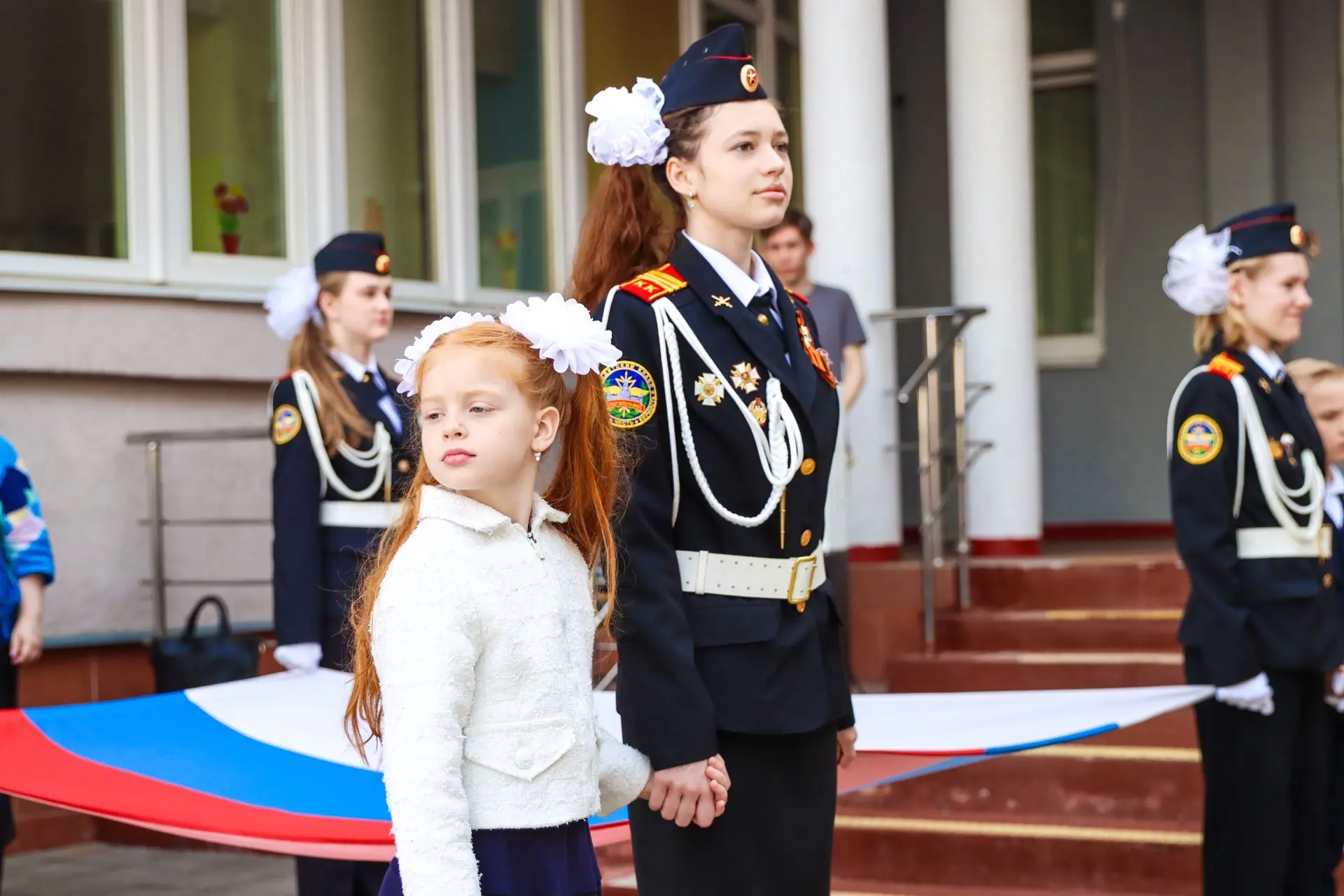 🇷🇺 Традиционное начало недели  ✨ Начинаем учебную неделю с торжественного поднятия флага, исполнения