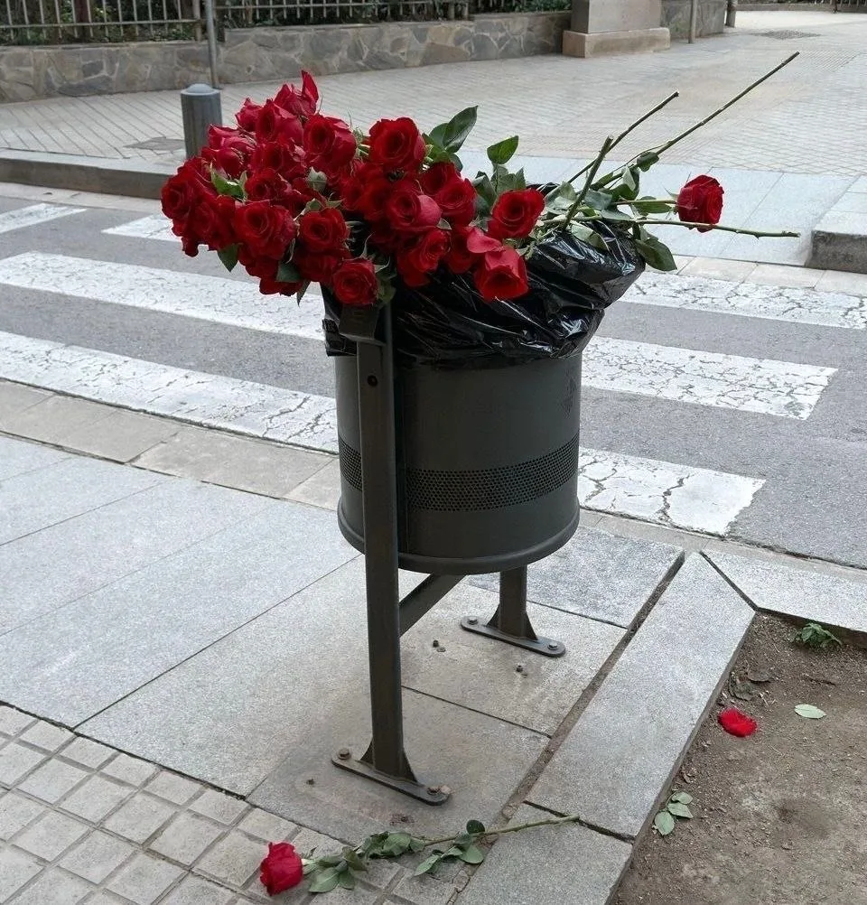 Дурно отражаются на духовной деятельности только две крайние степени материального дост...