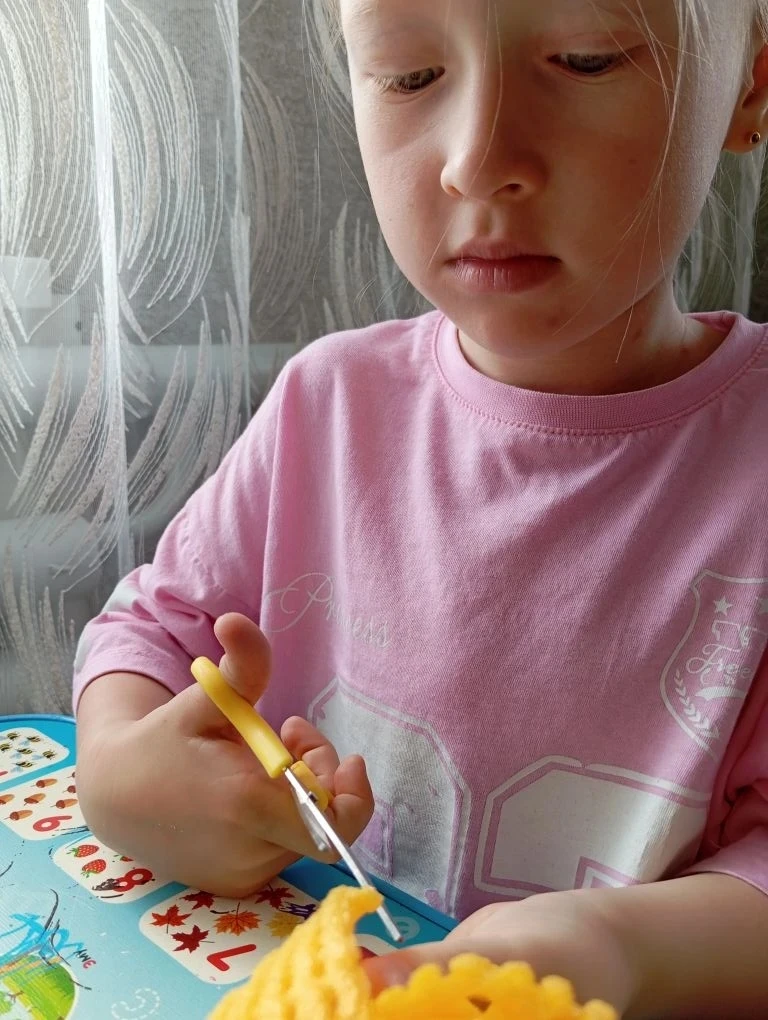 Создание принцесс, в СК д. Евсино, из цветной бумаги — это замечательное детское творче...