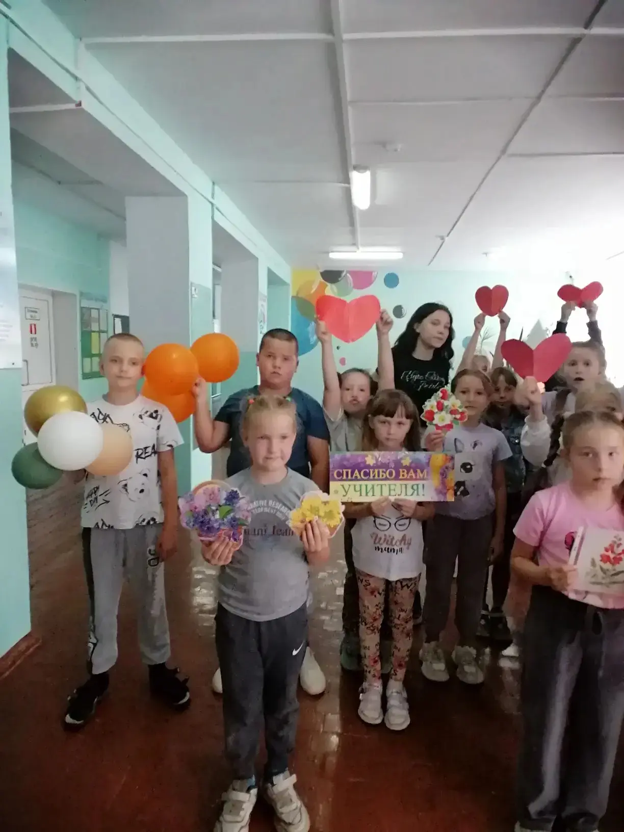 Одиннадцатый день пришкольного лагеря выдался насыщенным и разнообразным. Он был посвящ...