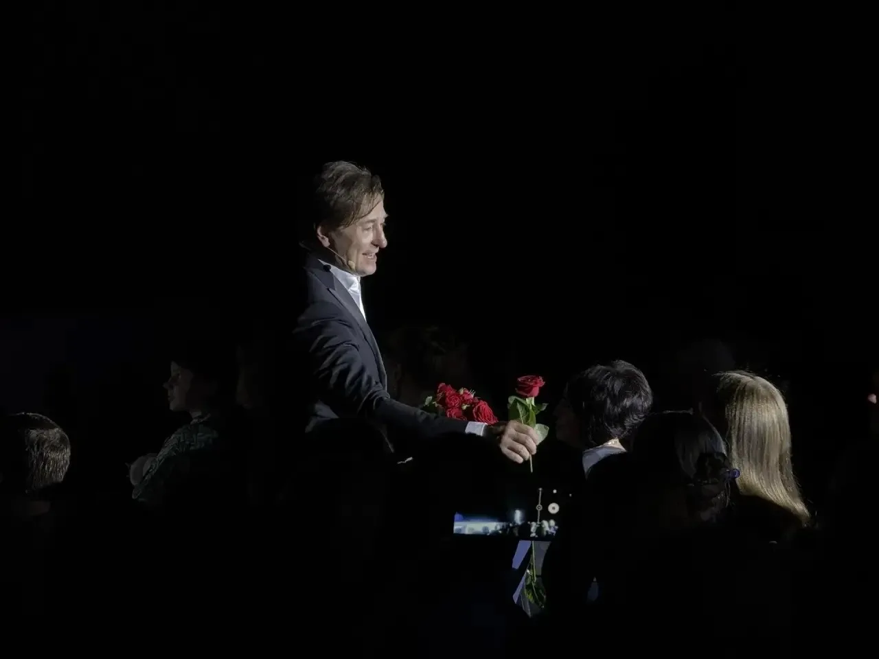 «Два поэта. Две эпохи»: в Энгельсе прошёл благотворительный концерт в поддержку участников СВО

18 и