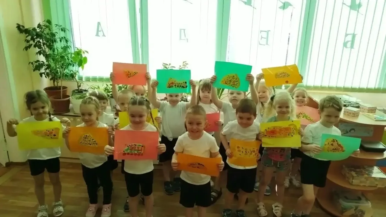 🍕 Во второй младшей группе "Цыплёнок" произошло знакомство с
удивительной и вкусной профессией – пи