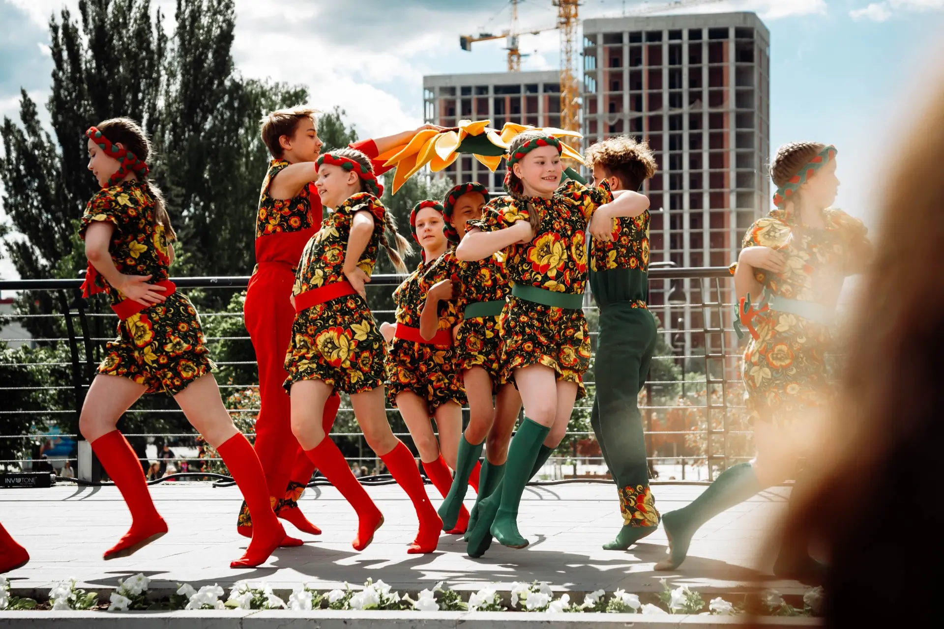 Прямой старт в лето! ☀️

Вчера на Центральной площади состоялась ежегодная площадка возможностей «Ды