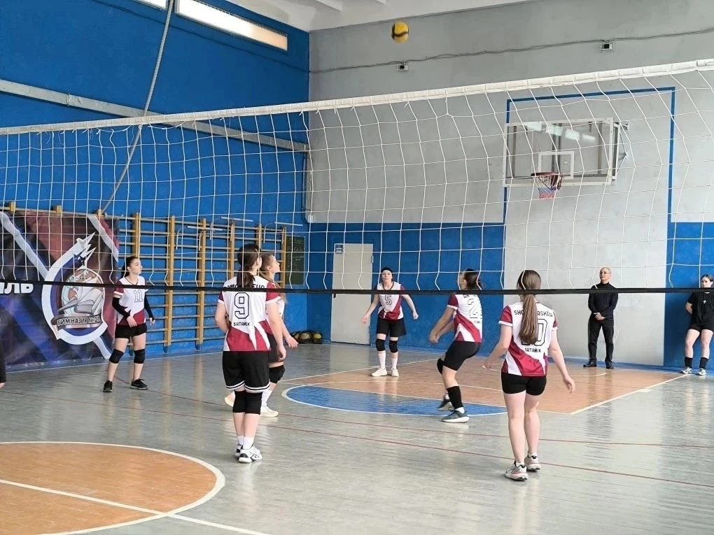 💪🏻ГИМНАЗИЯ-ЭТО ЗДОРОВЫЙ ОБРАЗ ЖИЗНИ!  🏐В гимназии прошёл конкурс по волейболу «А ну‑ка, девочки!» ср