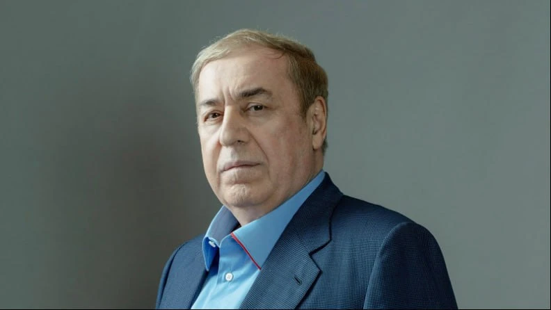 9 марта 1958 г. родился Российский бизнесмен, меценат, поэт Михаил Сафарбекович Гуцерие...