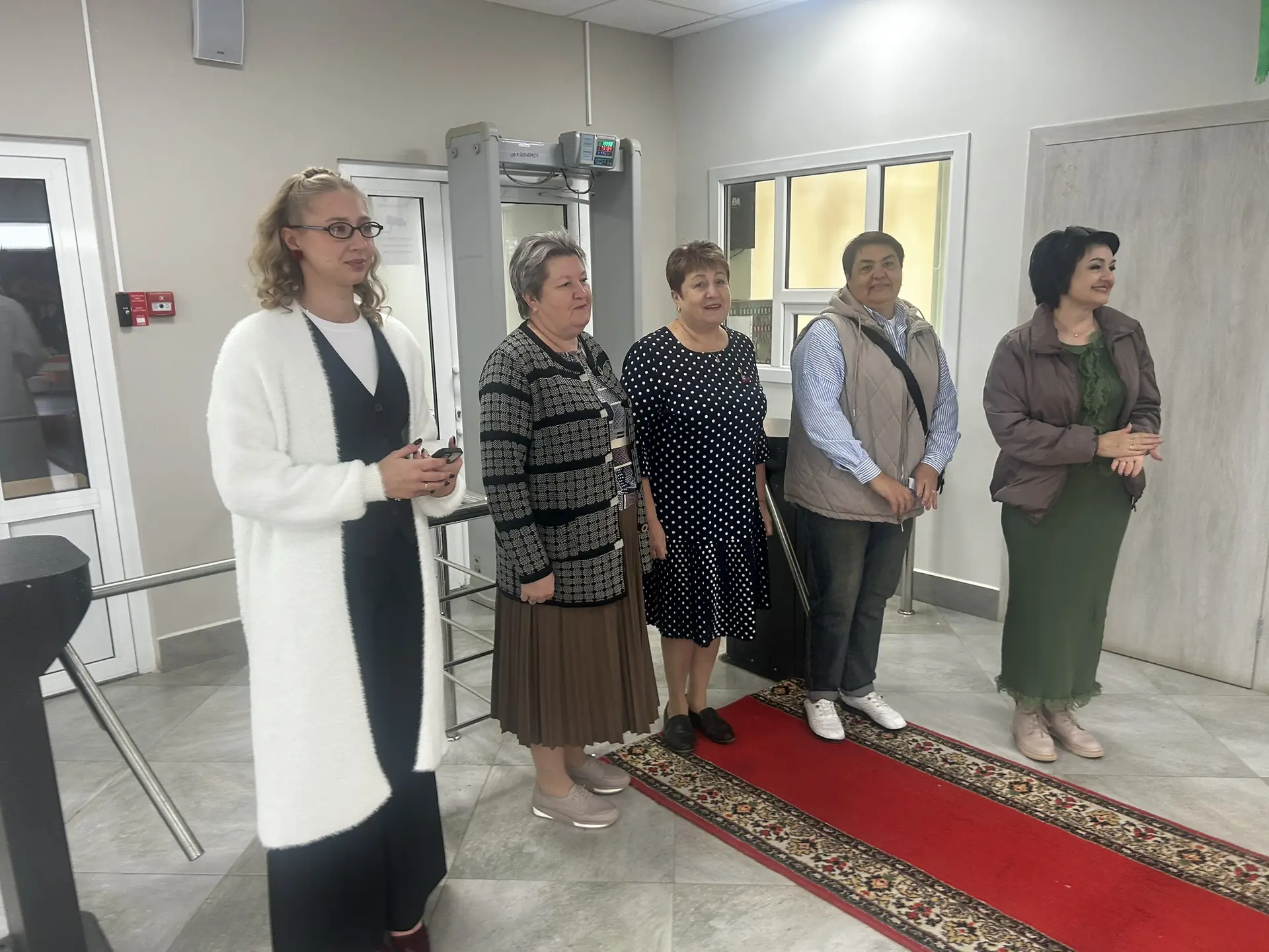 В Береславской школе прошел День дублёра, приуроченный ко Дню учителя!🏫