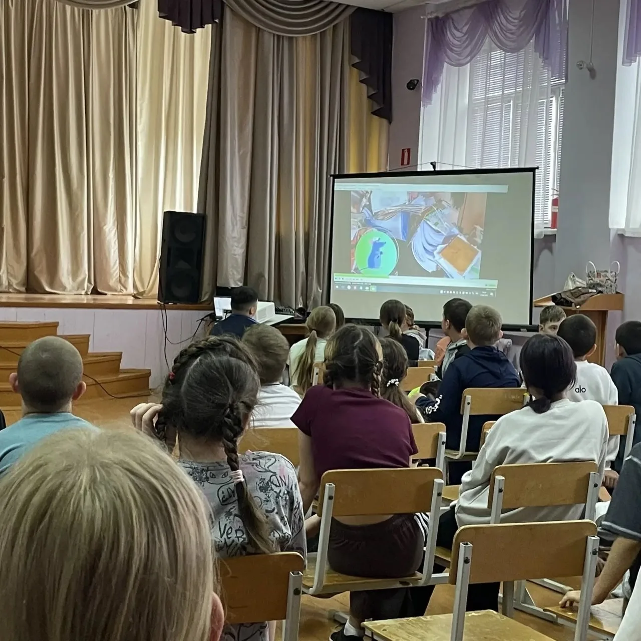 Сегодня в лагере учащиеся 1, 2 и 3 классов стали зрителями увлекательных мультипликационных эко-урок