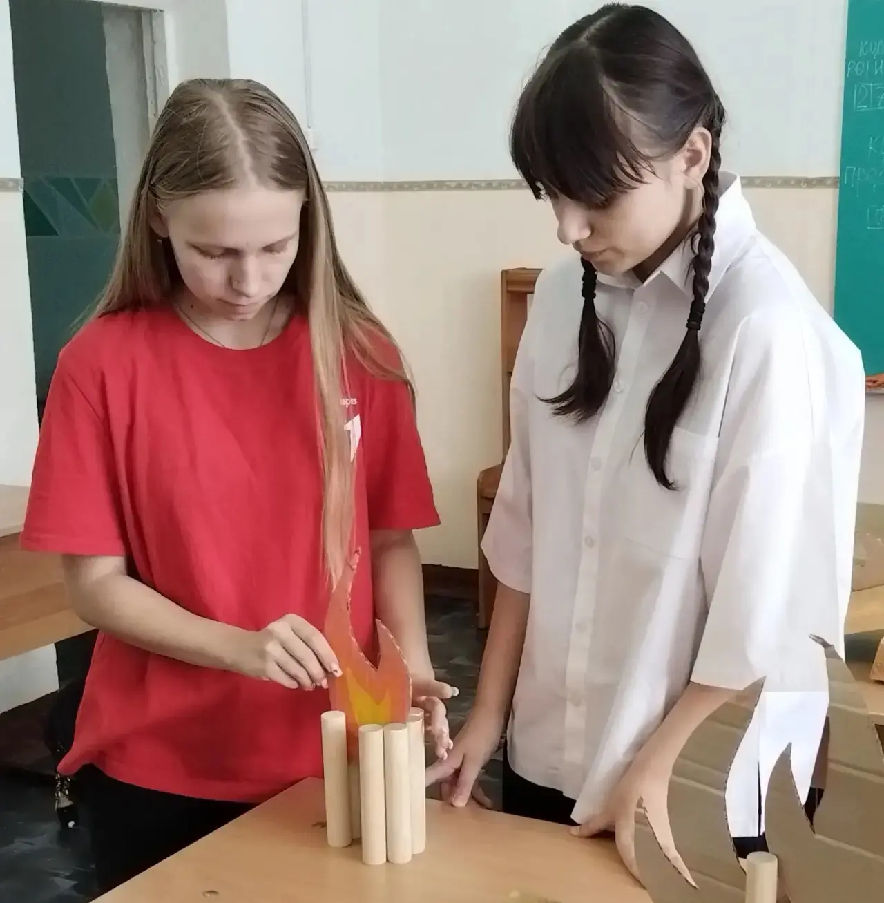 Огонь — сердце любого похода! Но знаете ли вы, что костры бывают разными? Команда «Прик...