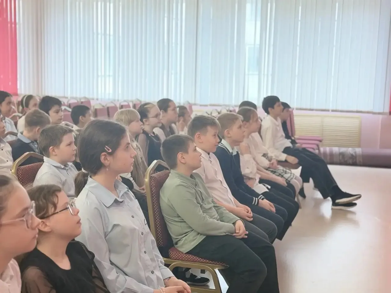 🦉 Привет, друзья! Ваш школьный совёнок здесь — и у меня отличные новости! 🦉  Сегодня в нашей школе п