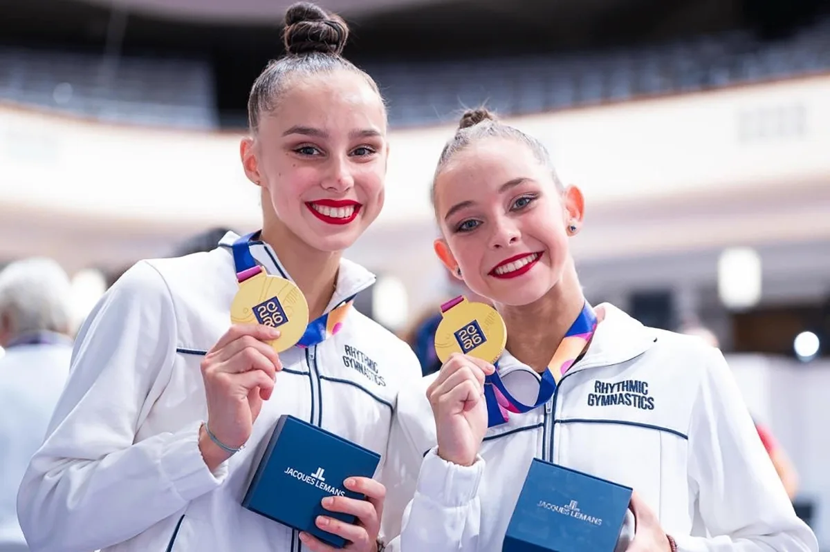🇷🇺🏅 Второкурсница программы СПбГУ «Журналистика» Алиса Еремеева выступила в групповы...
