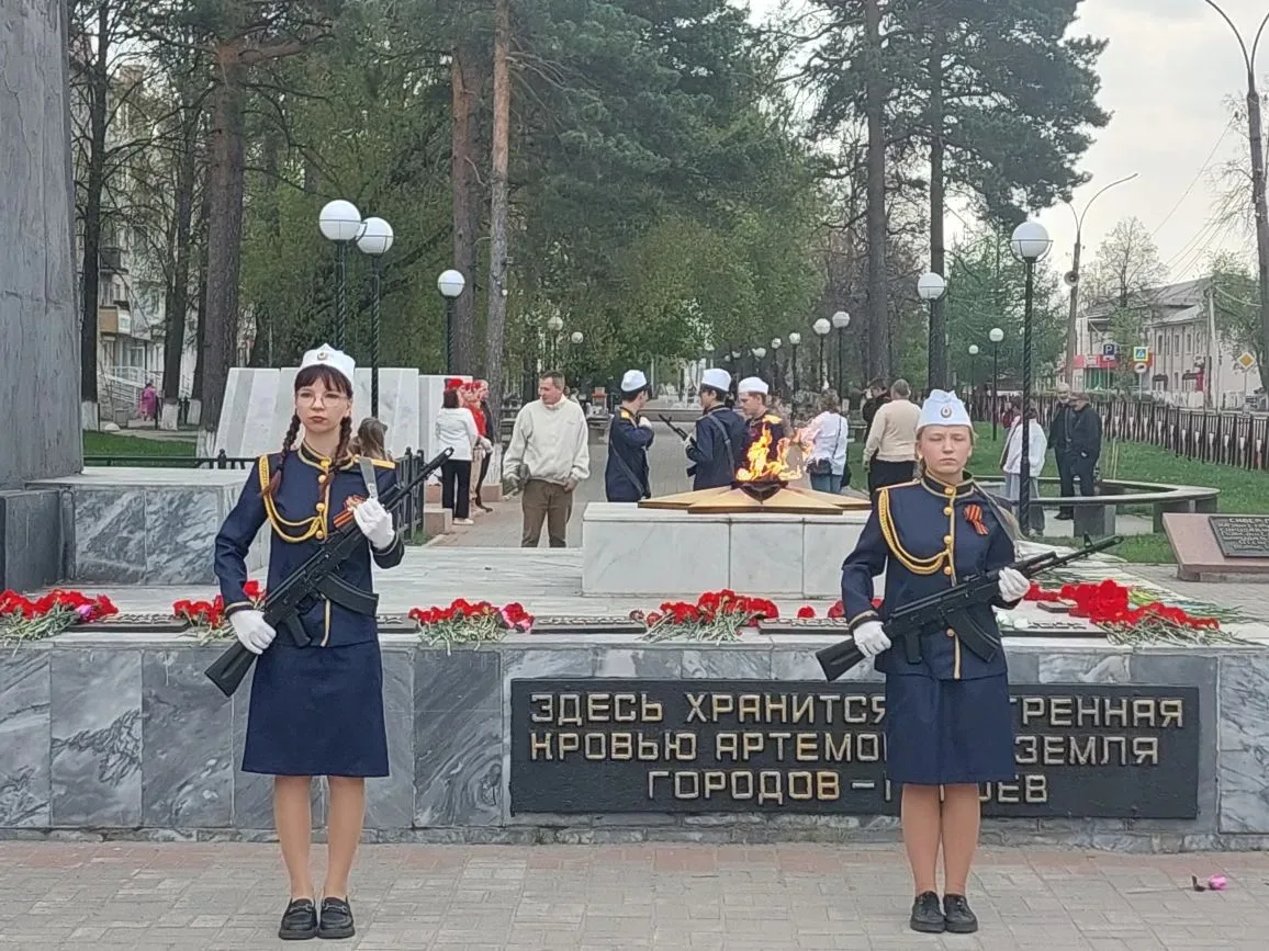 ‎Сегодня наши обучающиеся с честью несли Вахту Памяти Пост №1.