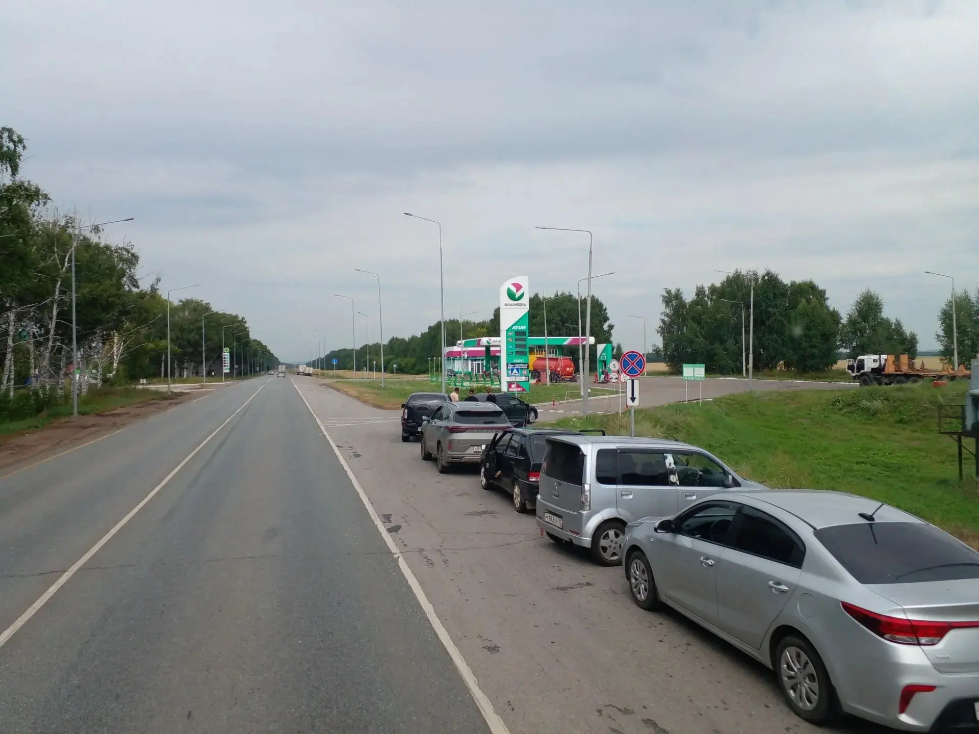 ⛽️ В Башкирии некоторые заправки увеличили лимиты на продажу топлива 
 
В республике начали отпускат