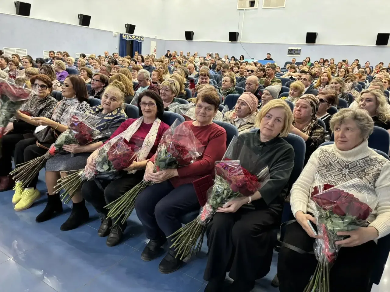 «Живи, страна!»: в Лаишево прошел концерт для защитников и волонтеров  Сегодня в районном доме культ