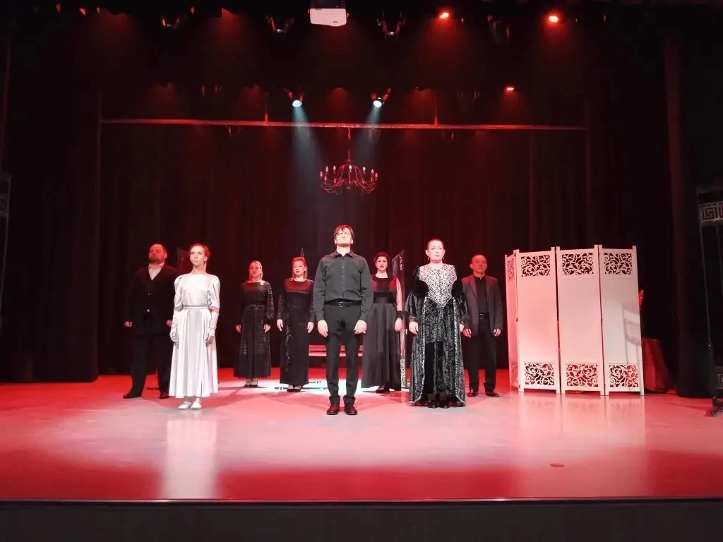 Наши красивые артисты 😍