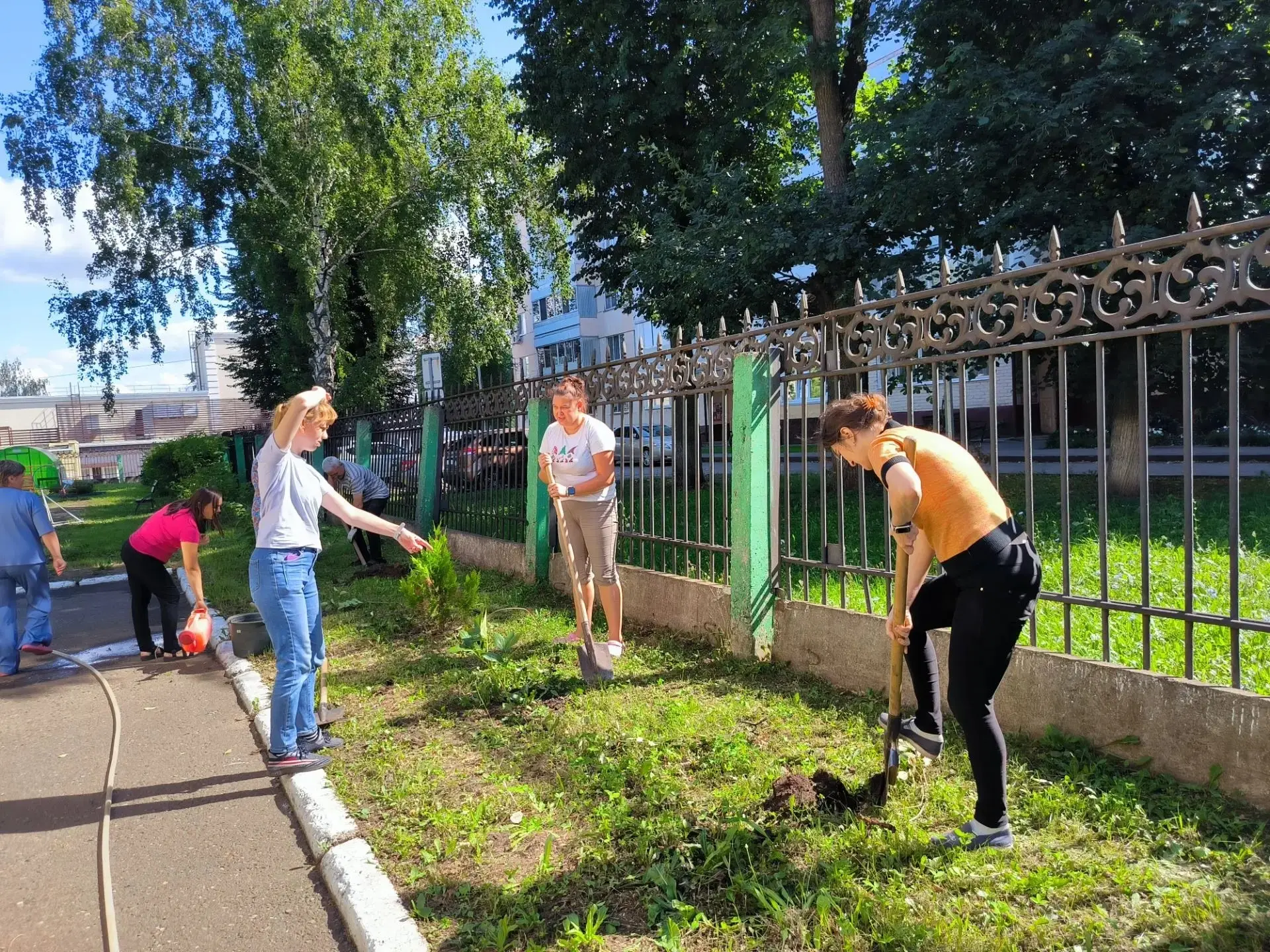 Расти и цвети наш сад!🌱🌳