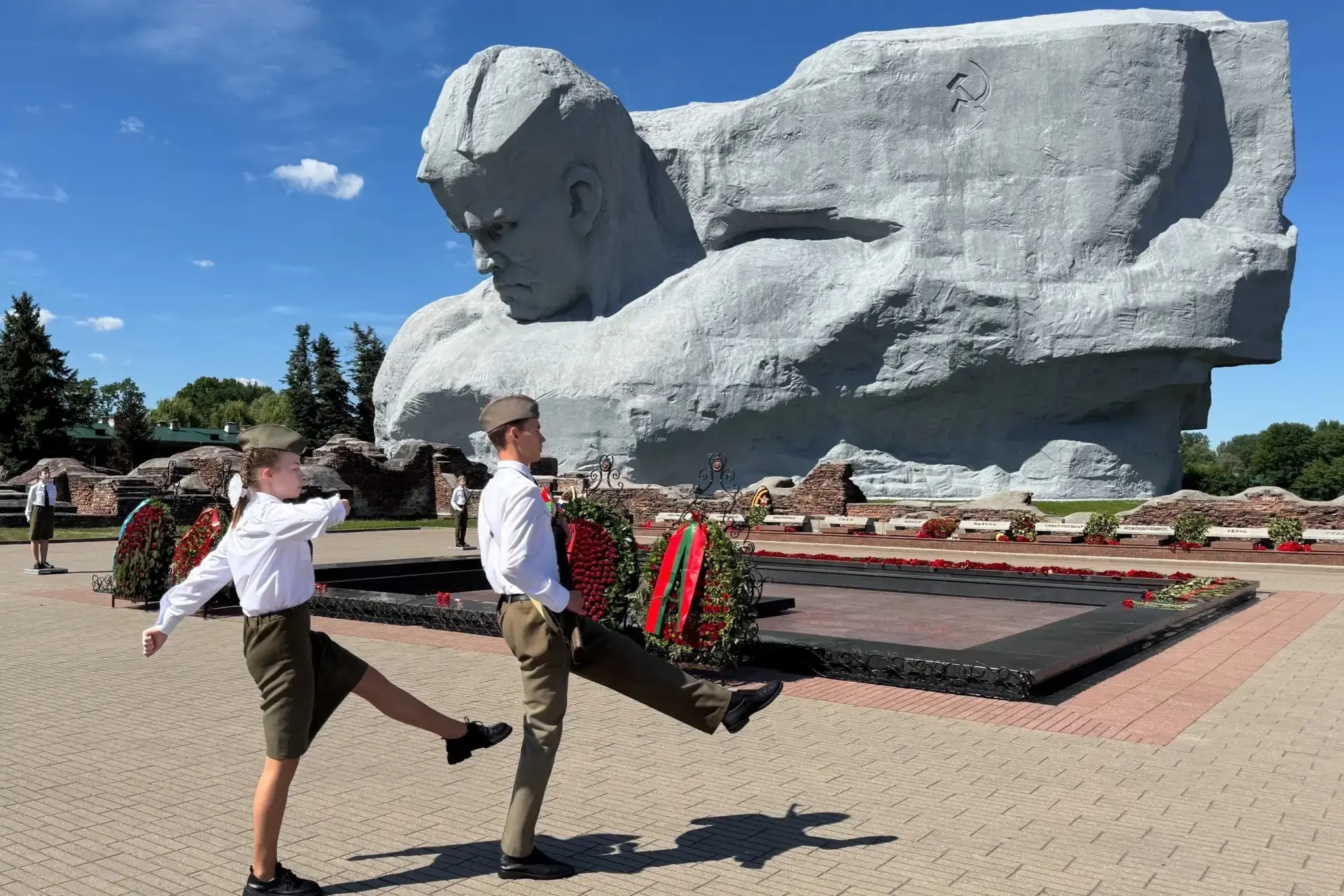 🇧🇾 Первые Кировской области — в памятной поездке по Республике Беларусь!

По инициативе губернатор