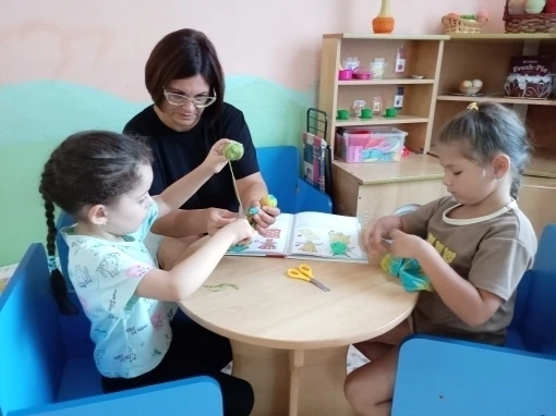 В подготовительной группе "Пчёлки" 🐝прошел тематический день,, От зёрнышка до булочки"...