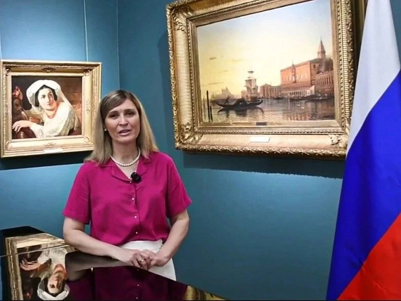11 июня - ко Дню России и в год единства народов России Донецкий республиканский художественный музе