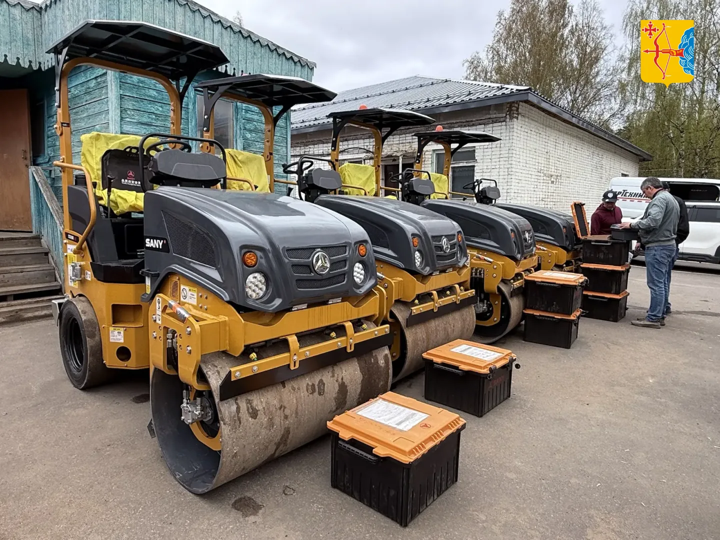🚜Для ремонта дорог в Кировской области закупили семь новых катков Suny SZR30C‑8. Их получило областн