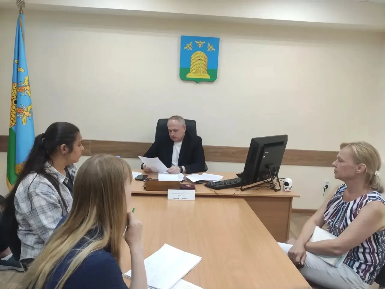 Провел очередной личный прием граждан.