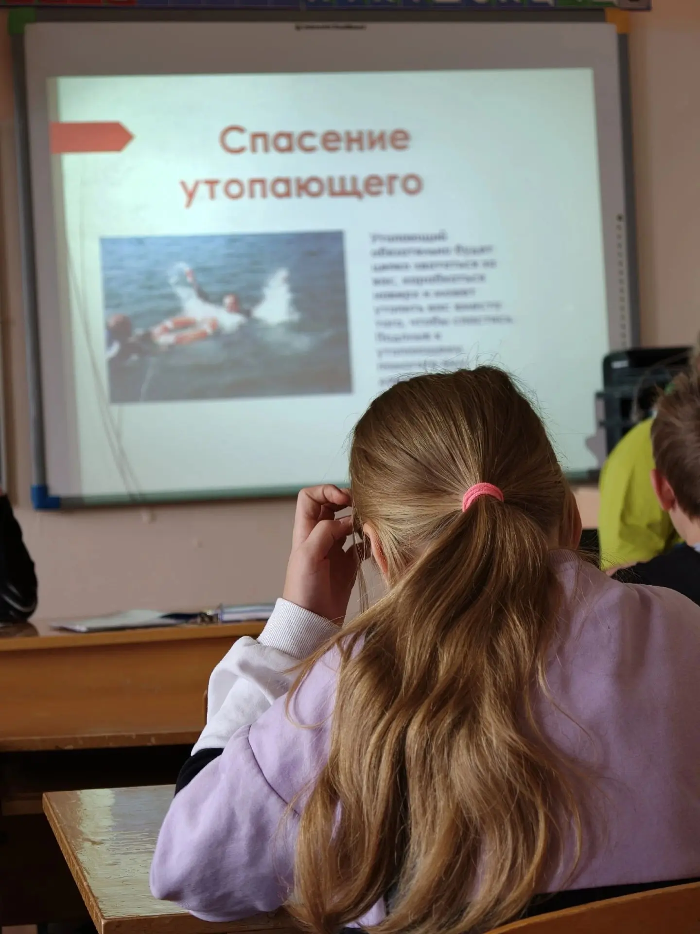 📢 Сейчас, в разгар летнего сезона особенно важно помнить о безопасности у водоёмов, чтобы отдых не 