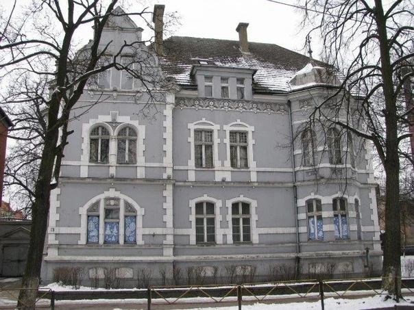 Было - стало. Художественная школа в Черняховске.