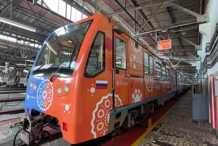 Все 10 «кировских» вагонов в московском метро будут оформлены по-разному