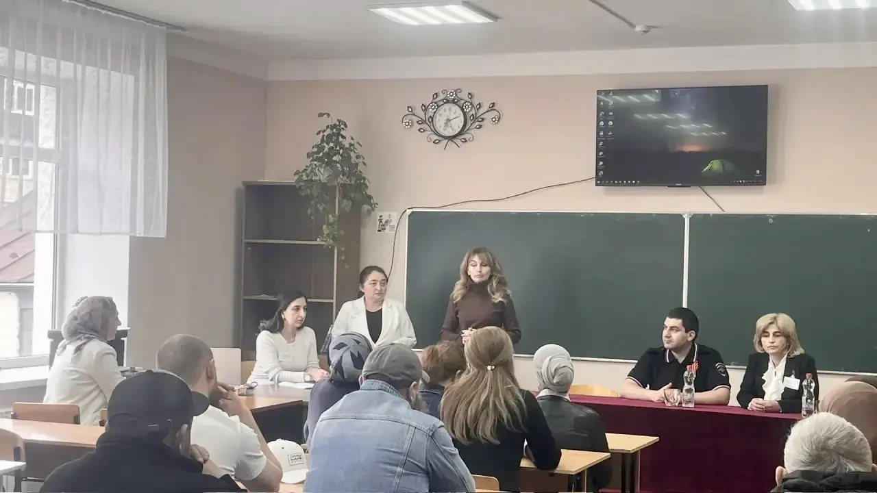 Ведущий специалист Координационного центра КЧГУ Амина Акбаева: «Каждый родитель должен стать надежны