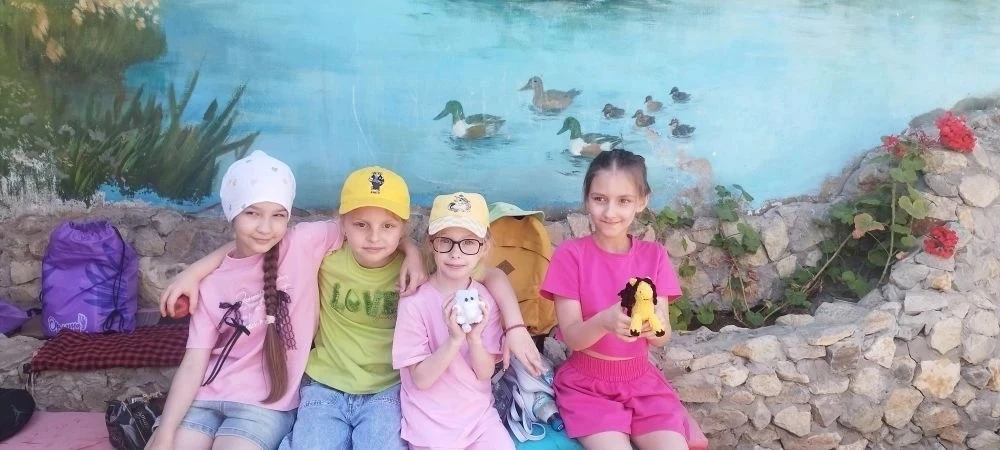 ✨ Сегодня у 1 «А» — день, полный впечатлений! ✨ Ребята посетили конный клуб «Золотая подкова» 😍 Позн