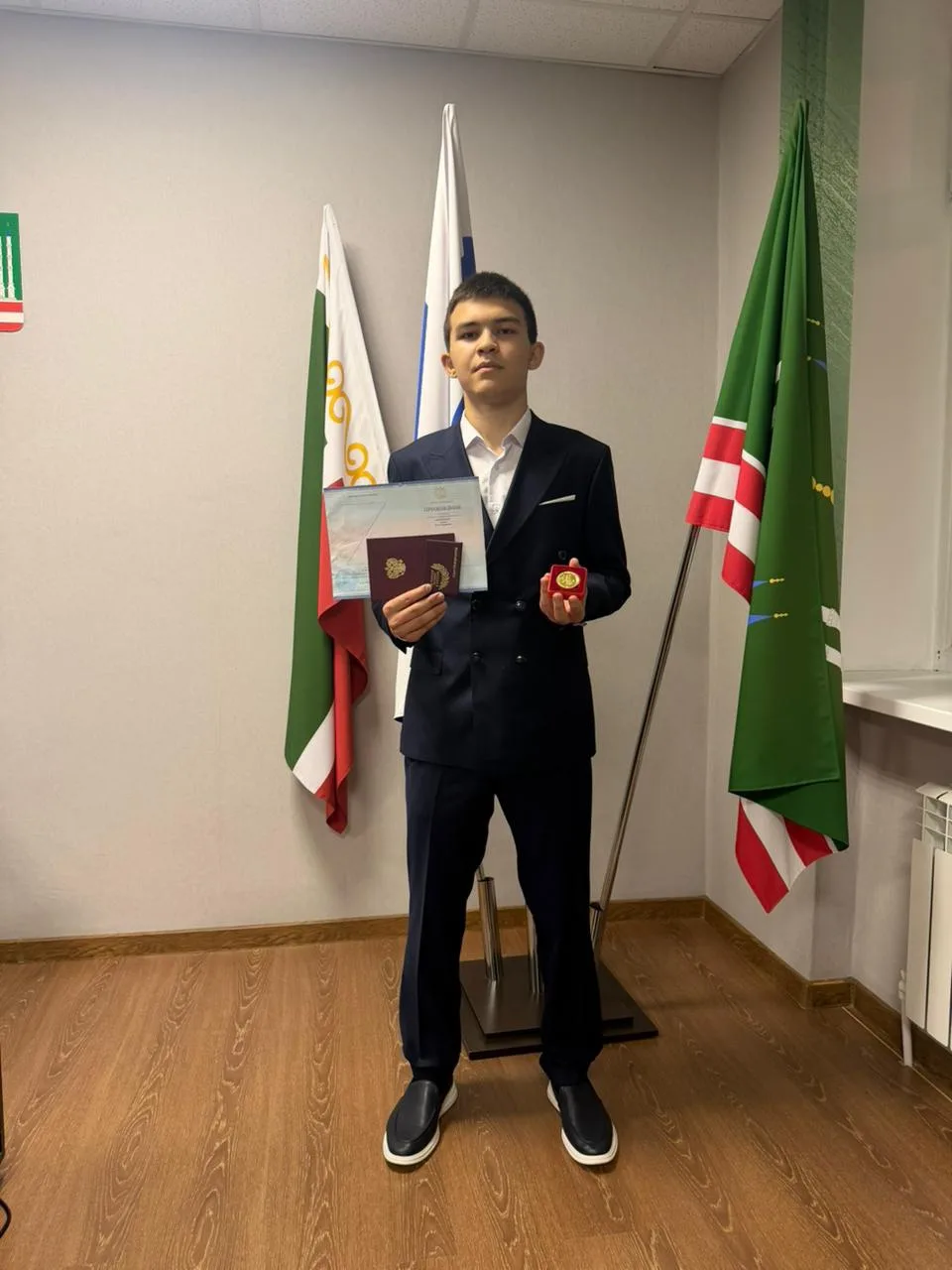 🏅 Поздравляем с заслуженной наградой! 🎓✨

Обучающийся 11 «А» класса МБОУ «СОШ №61» г. Грозного Амр